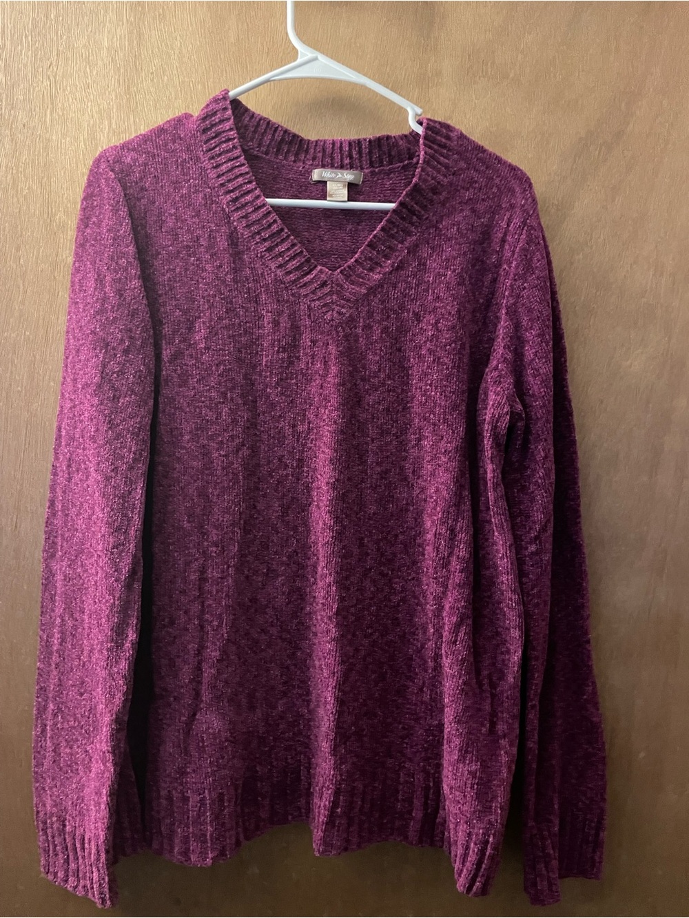 White Stag V-Neck Sweater in Deep Berry Plum